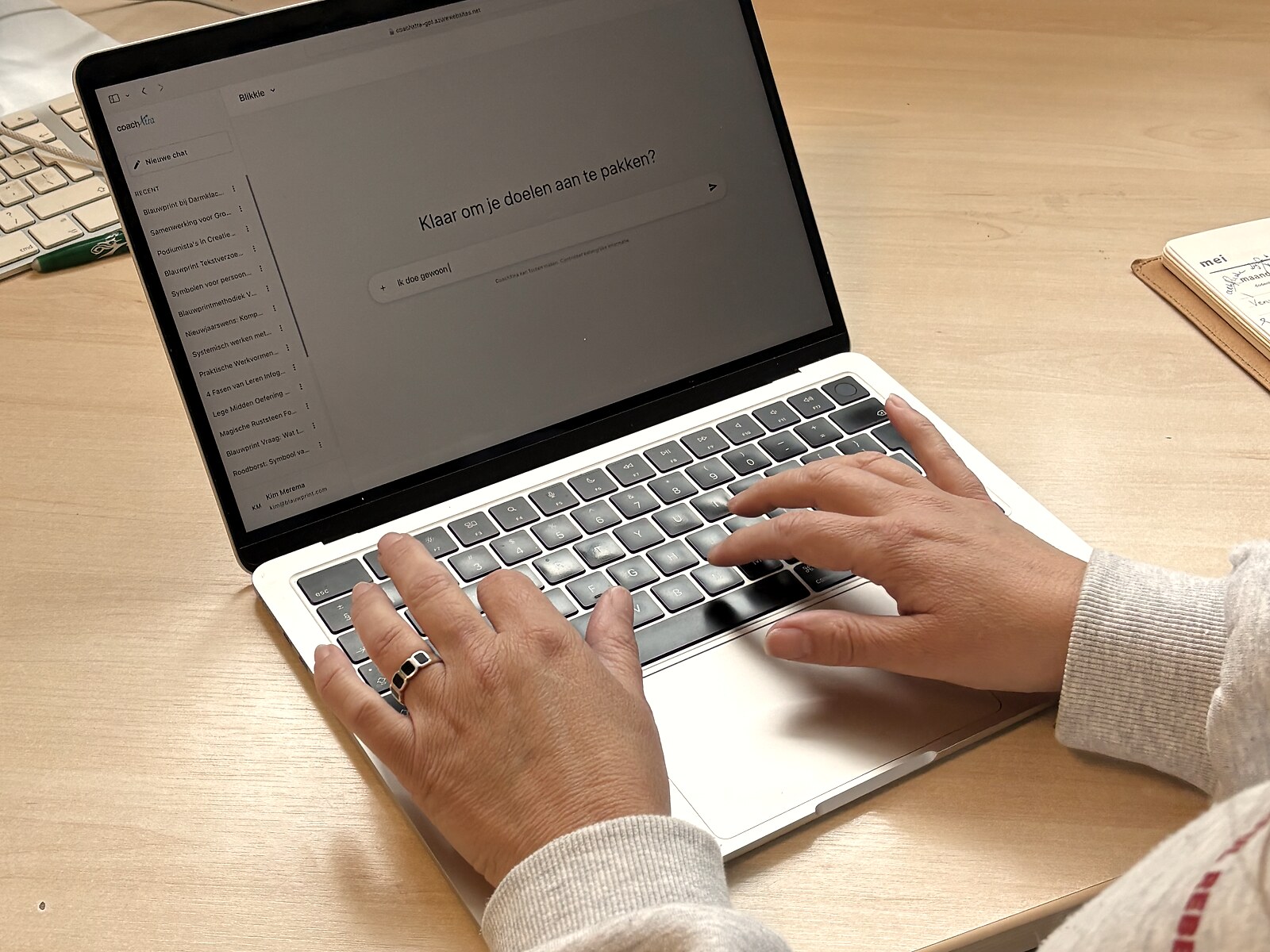 Coach werkt met CoachXtra op haar MacBook